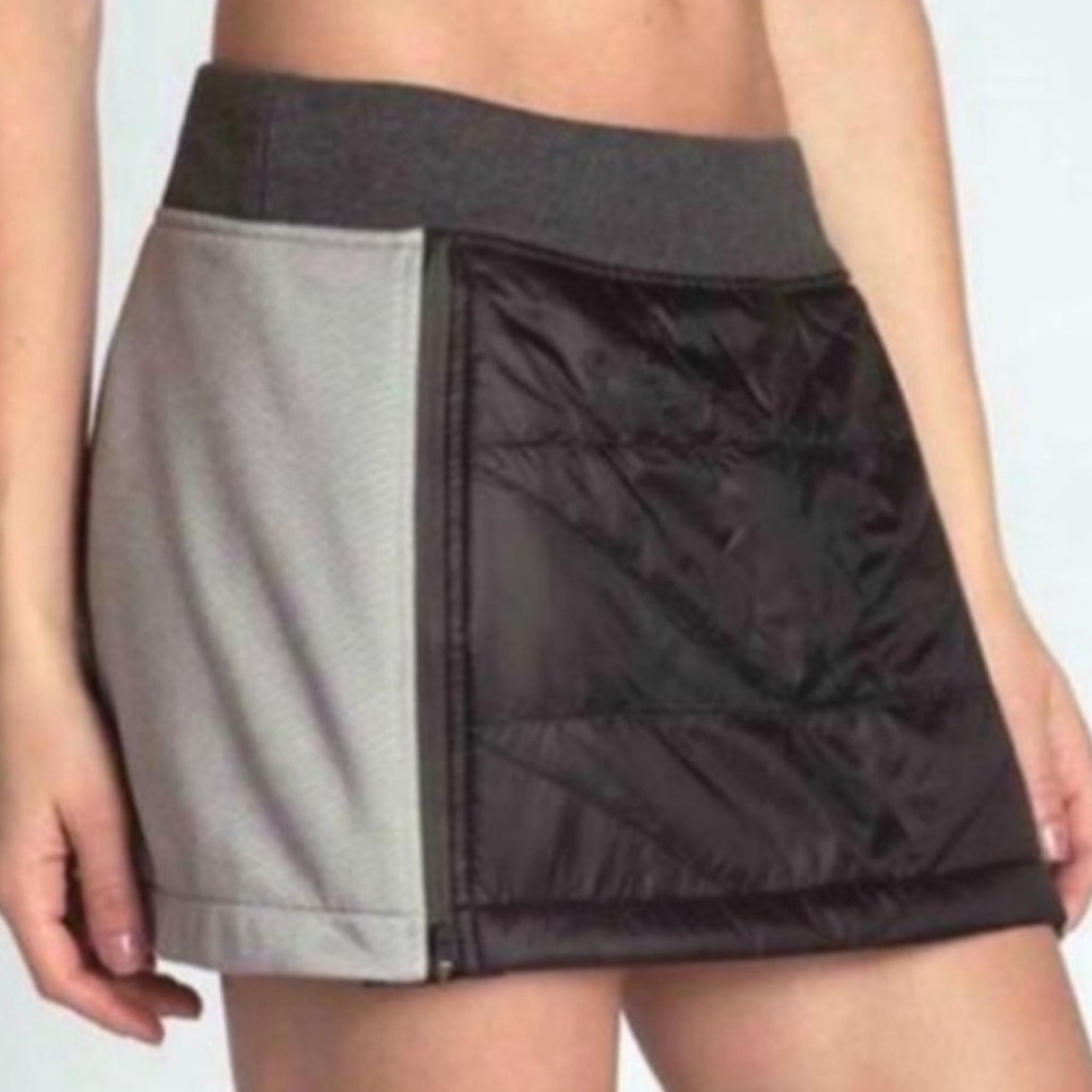 NWT MPG Sport Tira Black & Gray Quilted Active Skirt - Picture 2 of 16